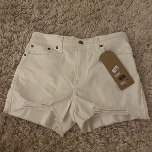 Levi’s high rise jean shorts brand new with tags